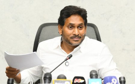 వైఎస్ జగన్ మోహన్ రెడ్డి ఫోటో గ్యాలరీ
